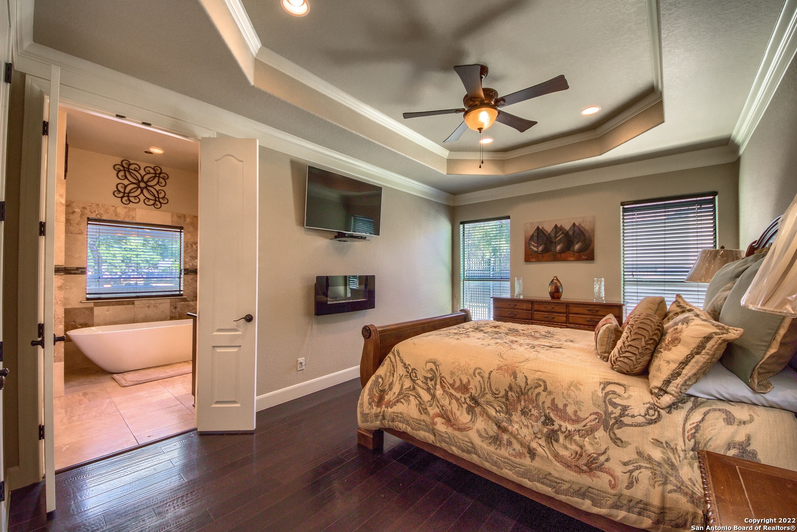 9811 KLEIN CT