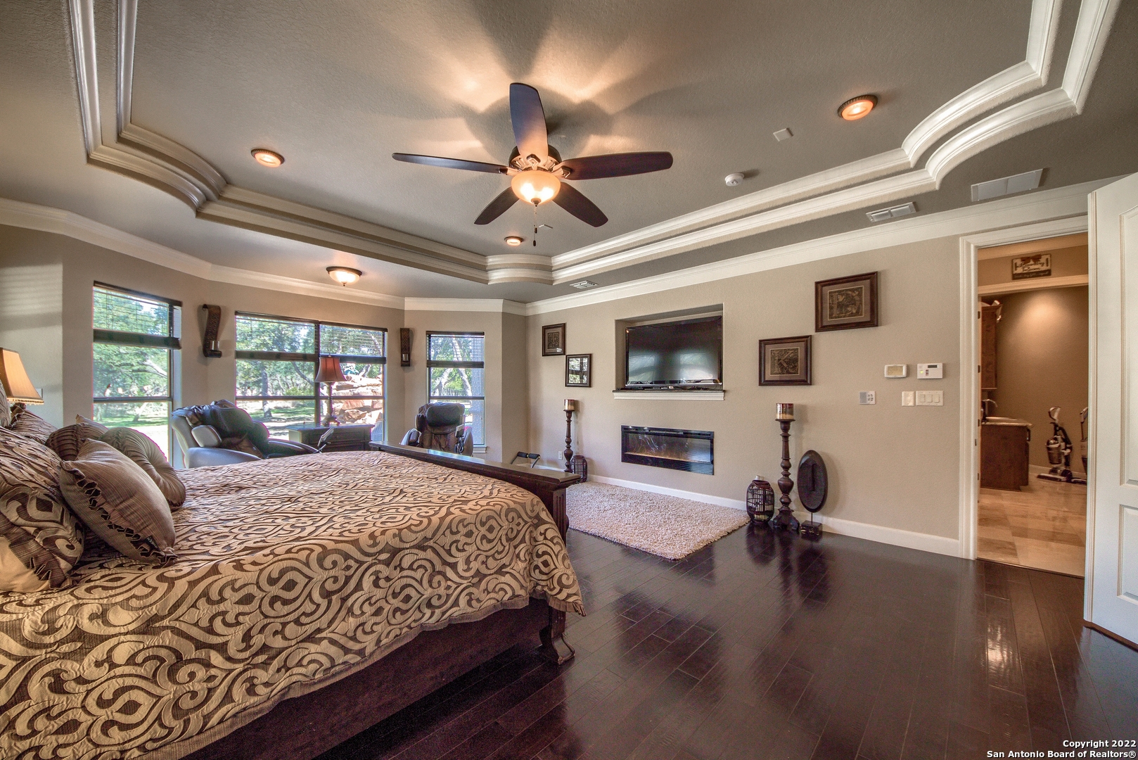 9811 KLEIN CT