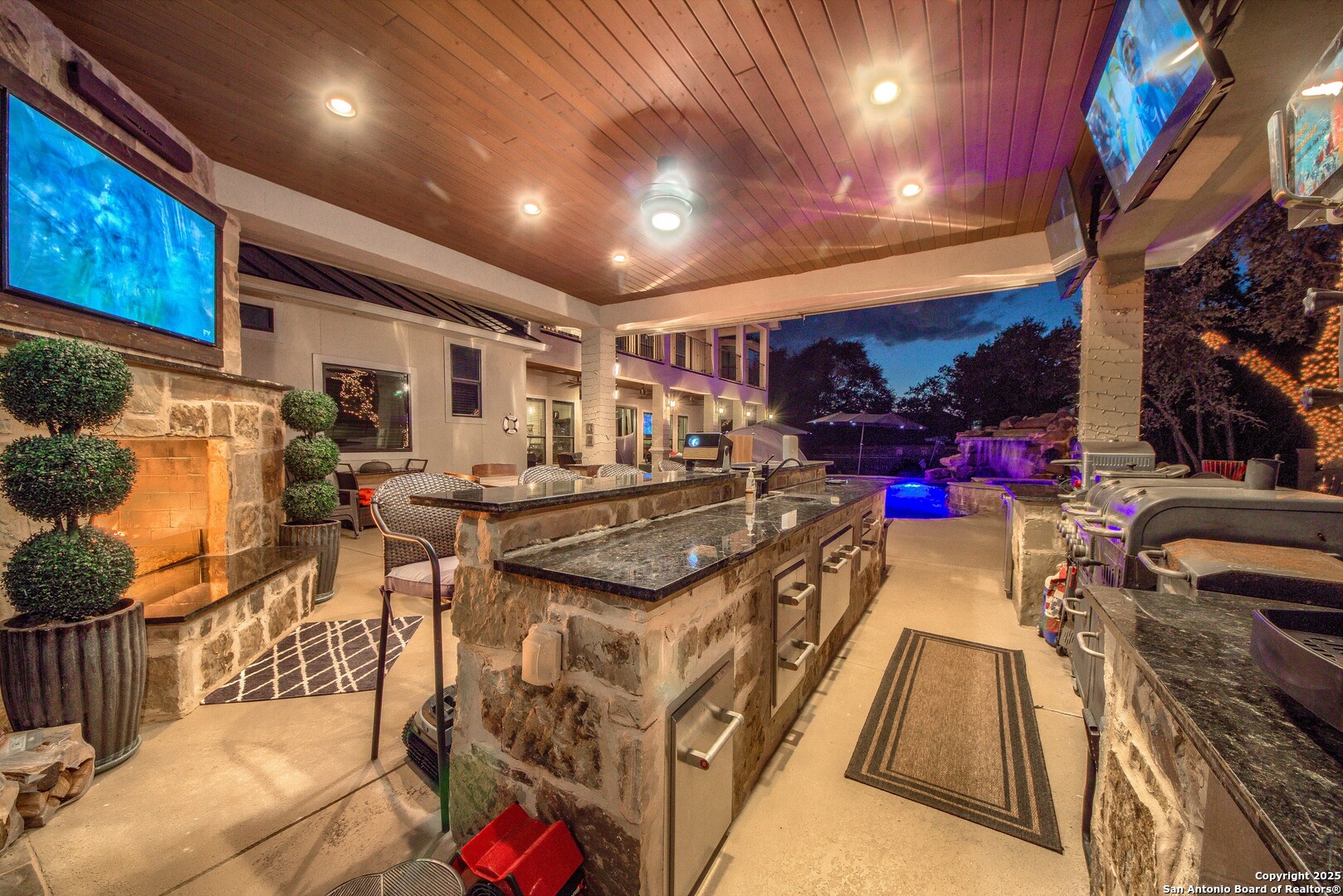 9811 KLEIN CT