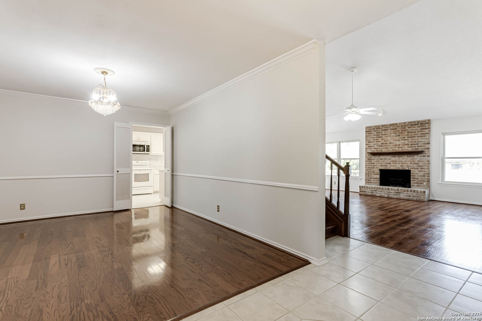 5953 Woodridge Rock