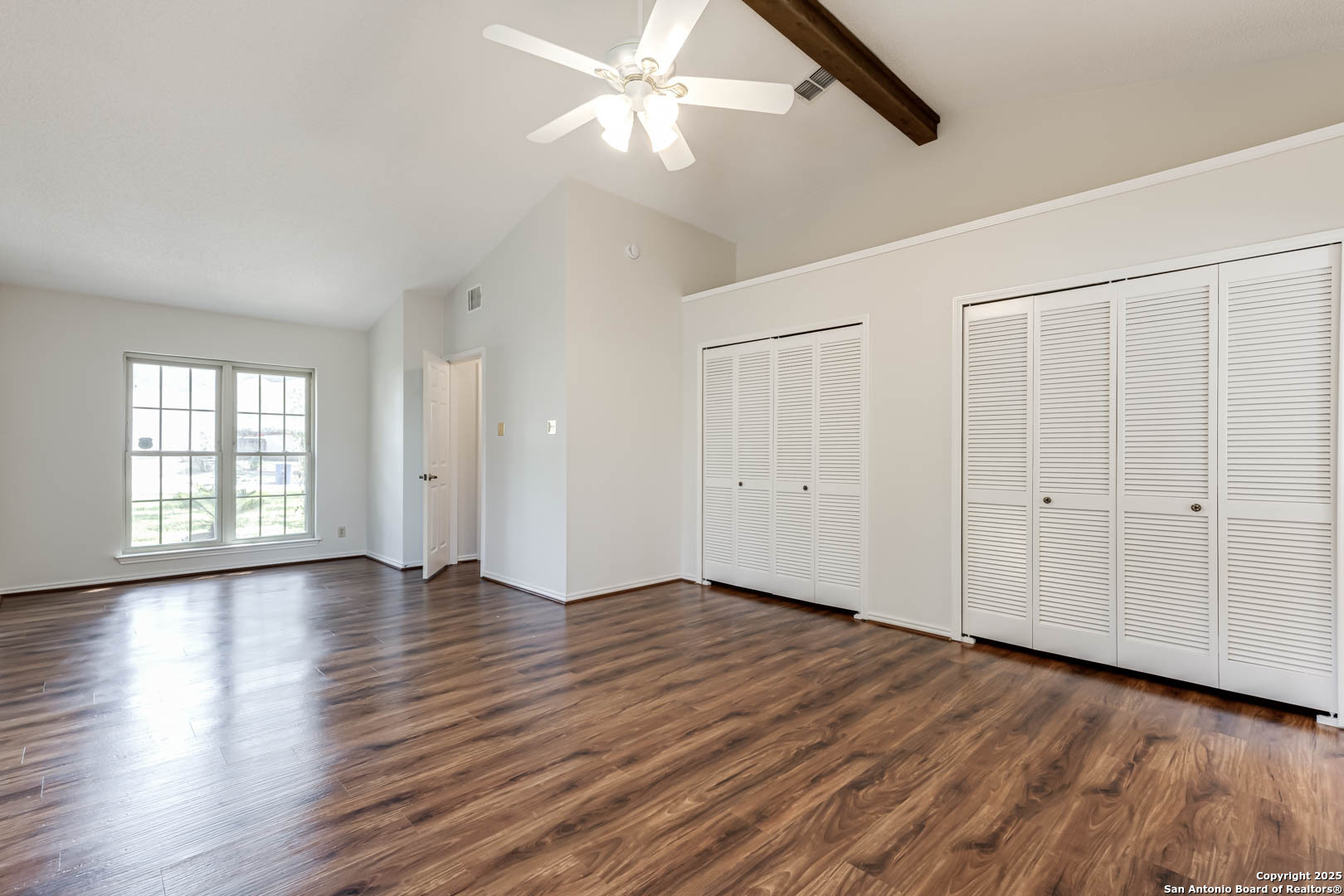 5953 Woodridge Rock