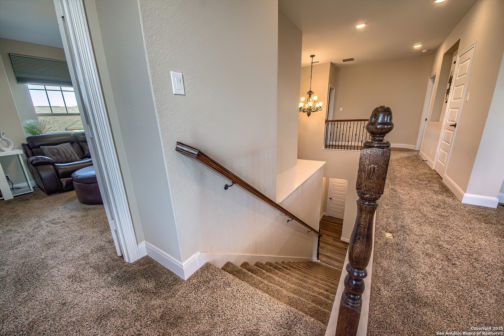 950 Lone Cypress