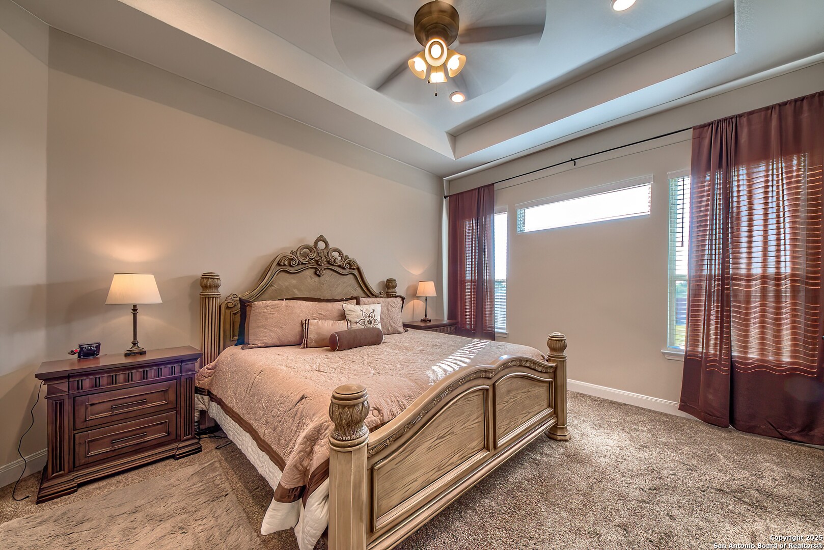 950 Lone Cypress