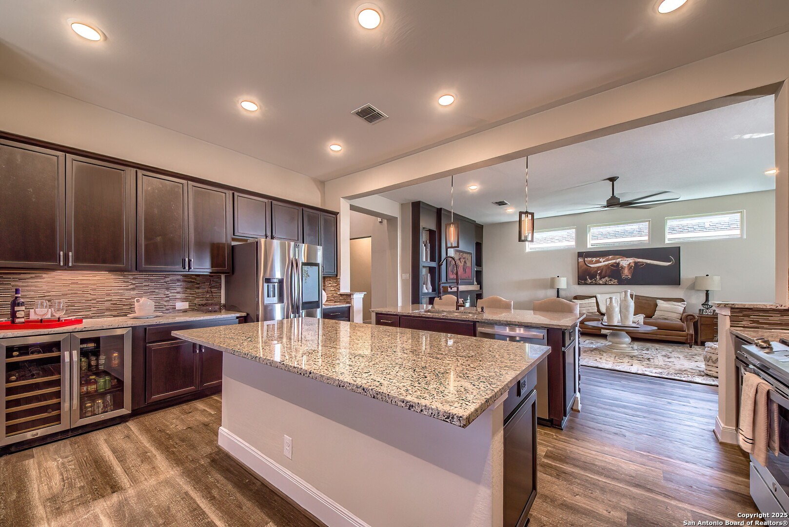 950 Lone Cypress