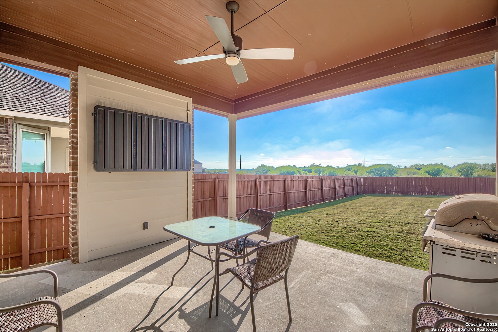 950 Lone Cypress