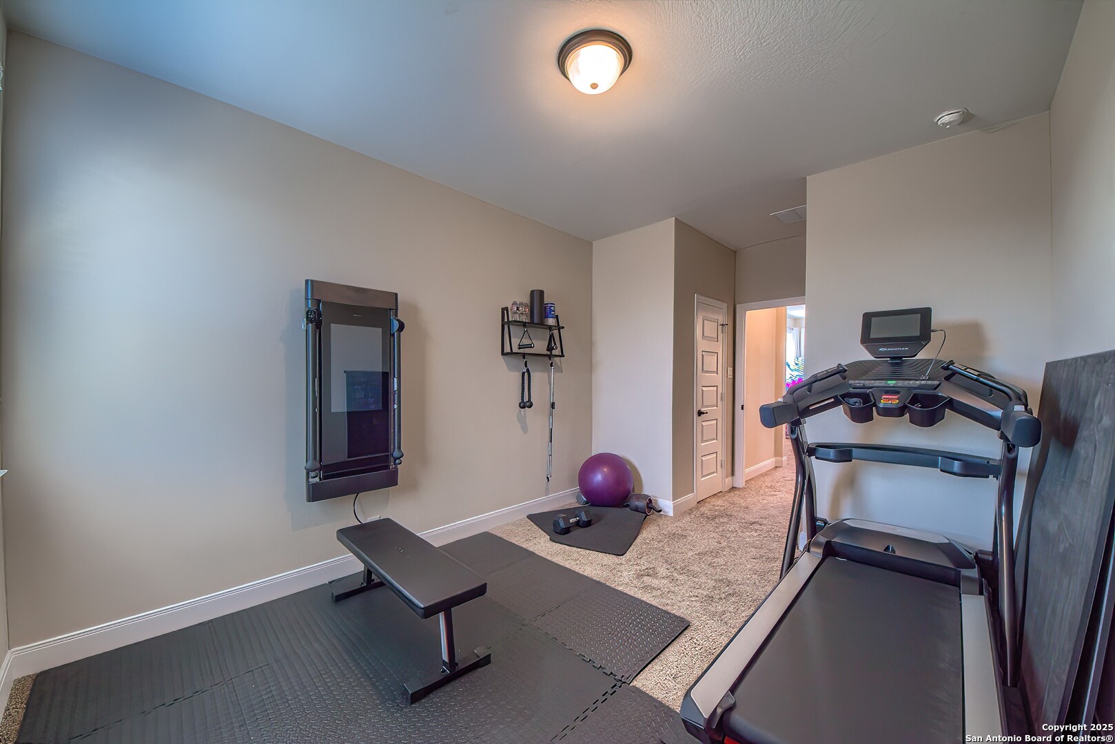 950 Lone Cypress