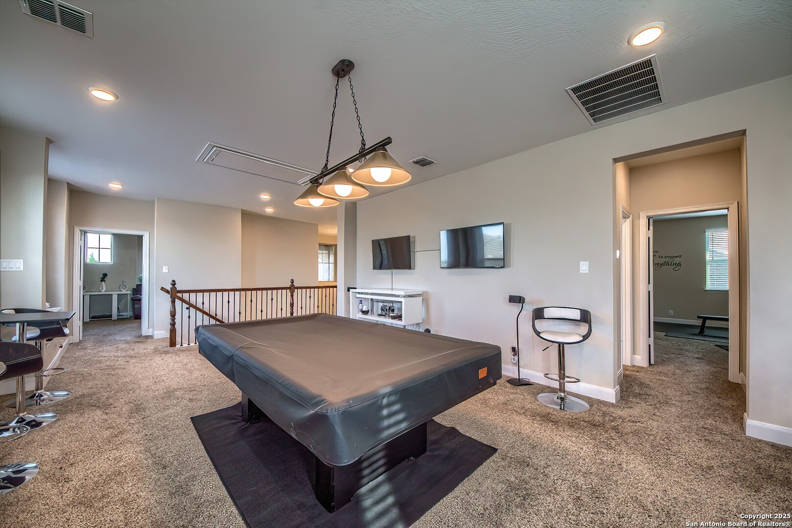 950 Lone Cypress
