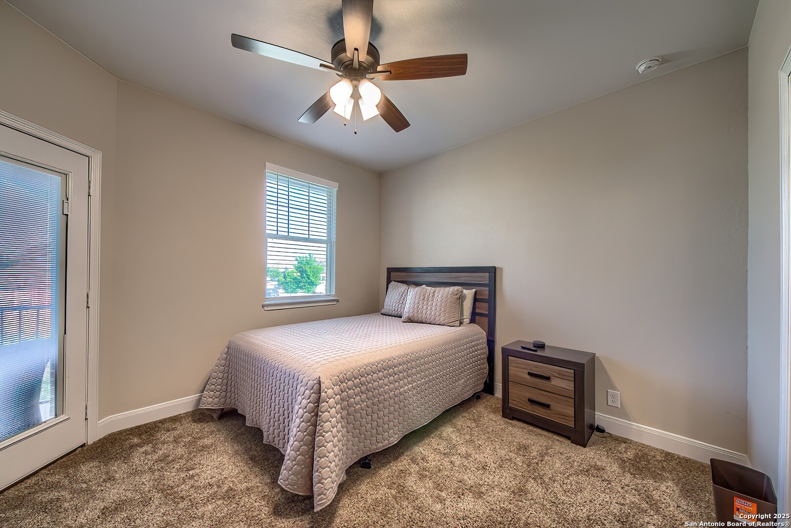 950 Lone Cypress
