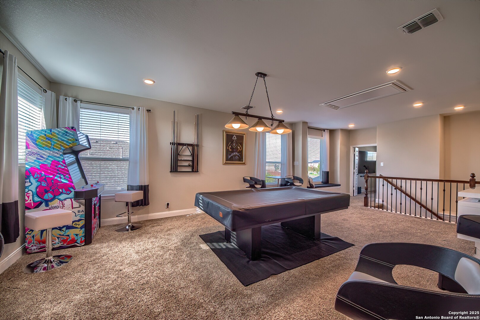 950 Lone Cypress