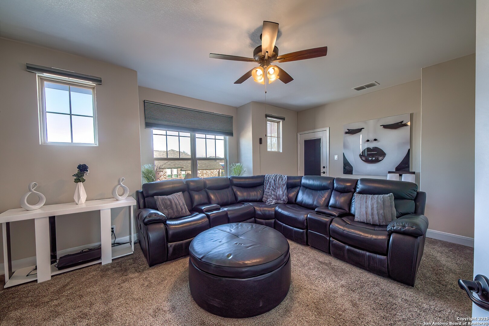 950 Lone Cypress