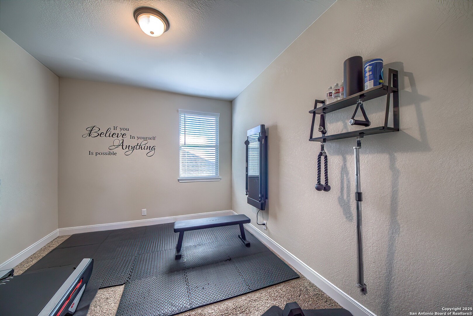 950 Lone Cypress