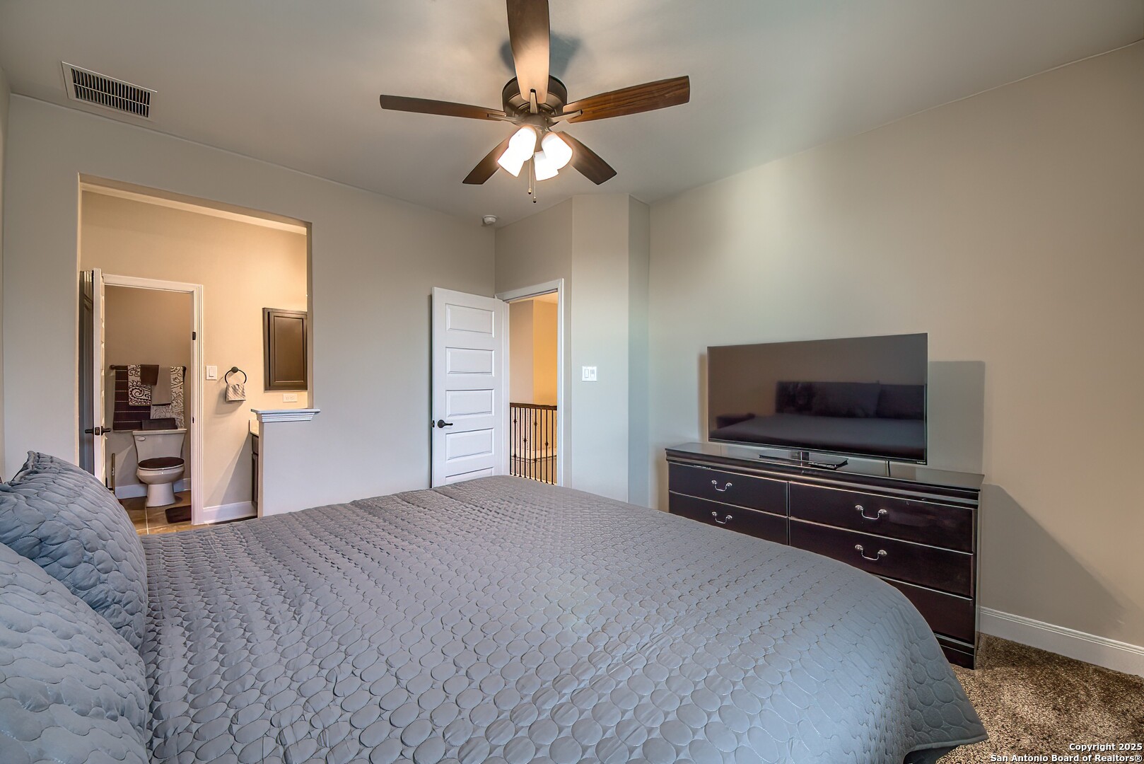 950 Lone Cypress