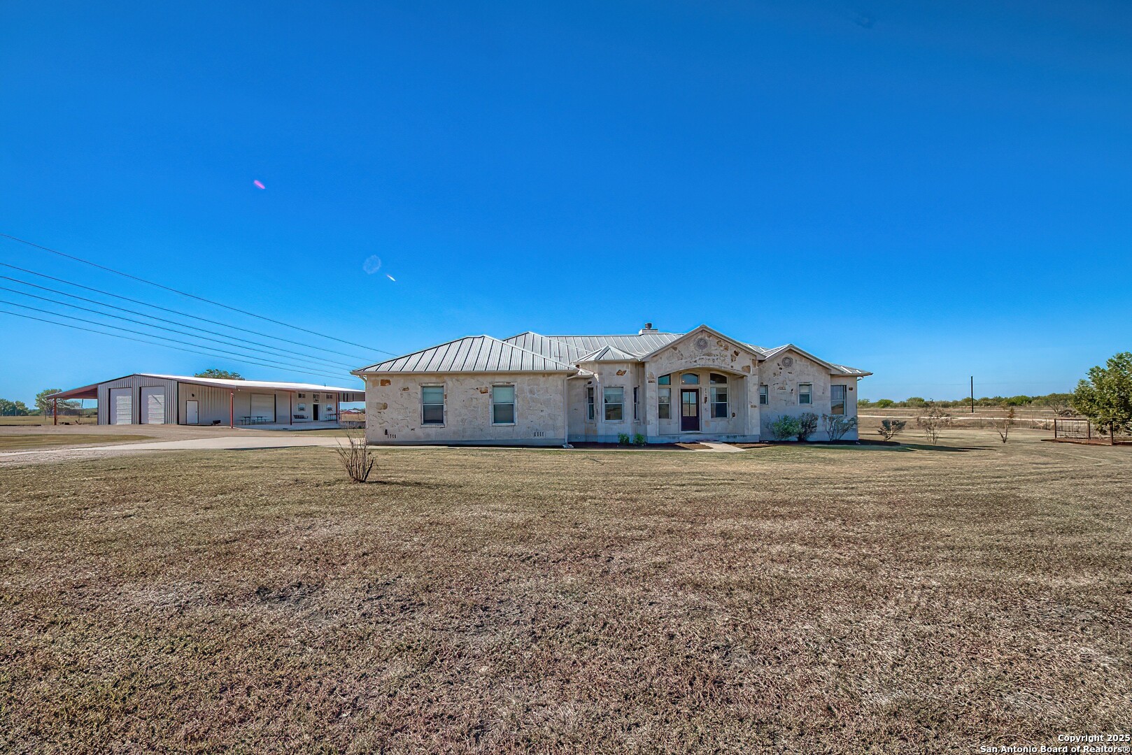 240 Glory Lane