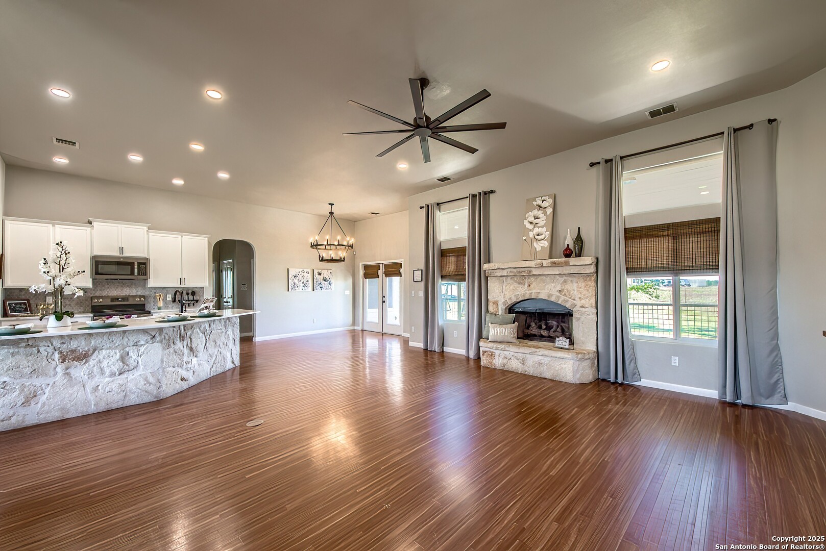 240 Glory Lane
