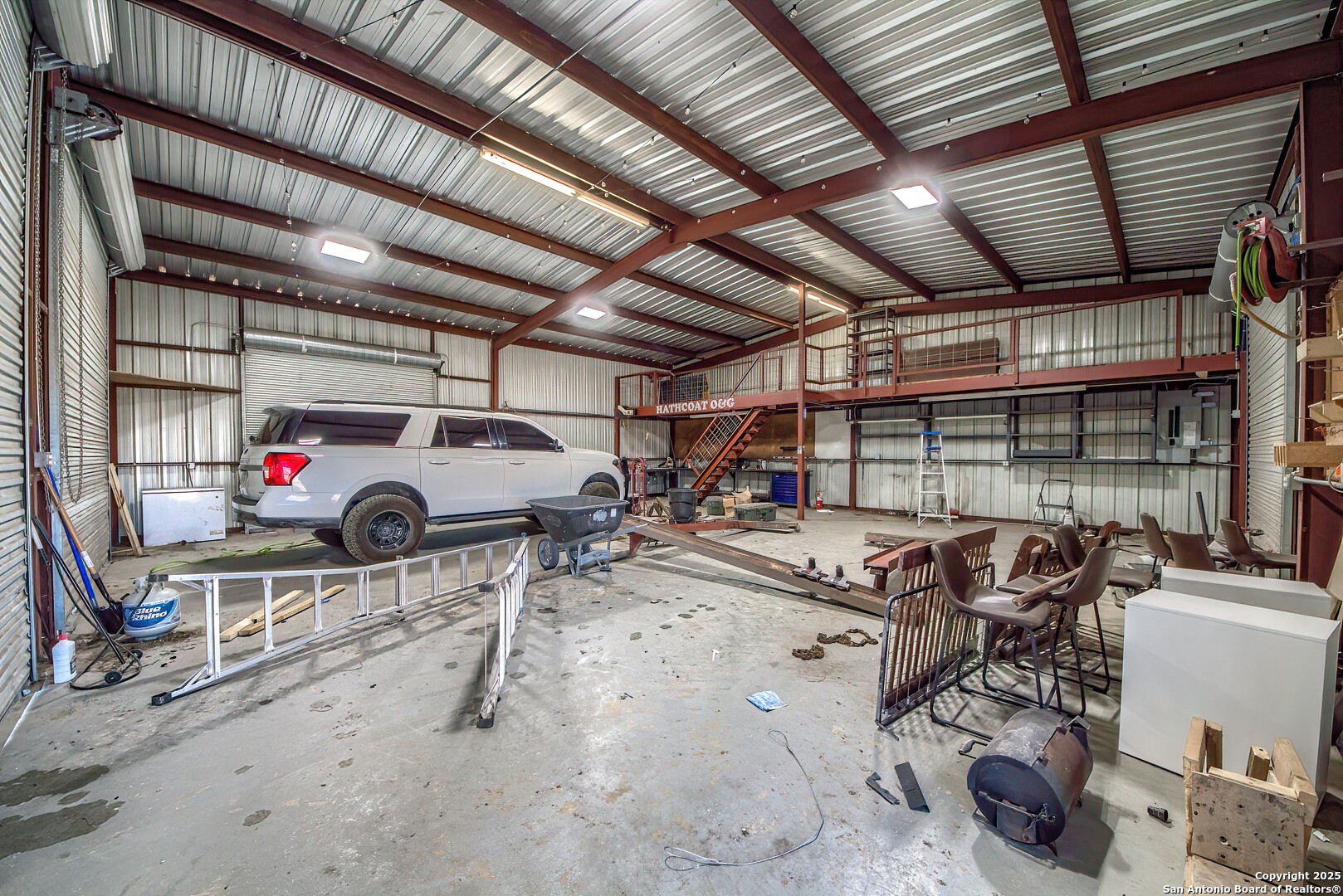 240 Glory Lane