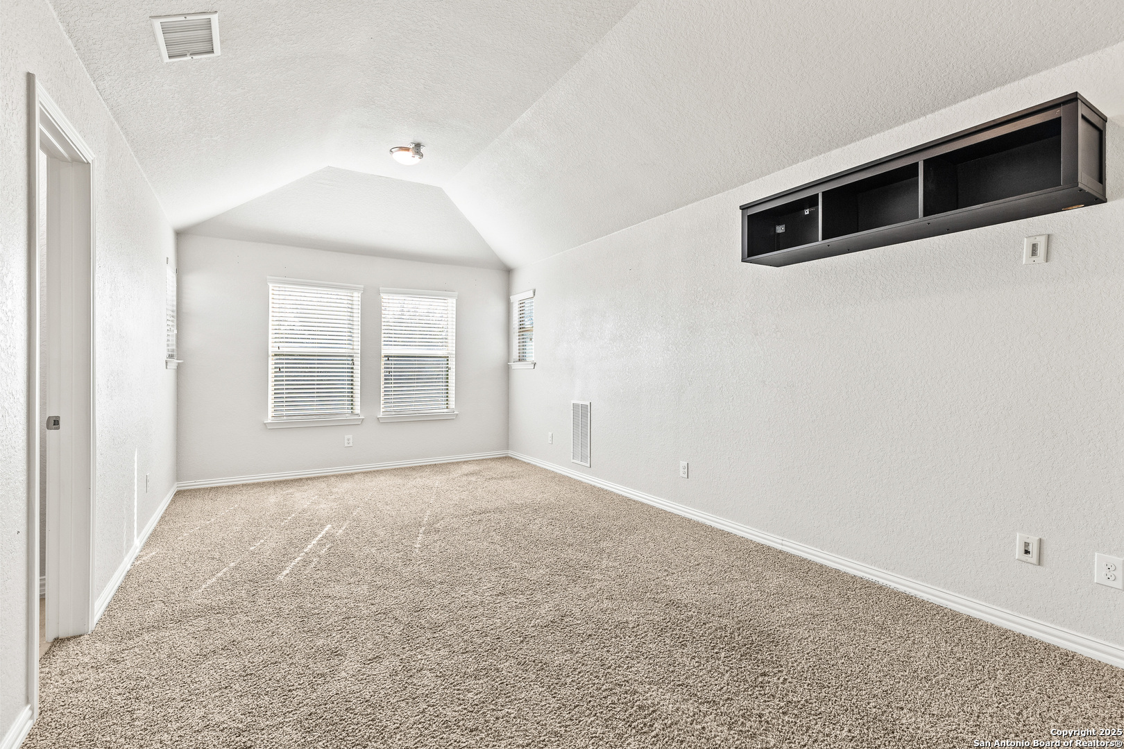 14118 Saratoga Pass