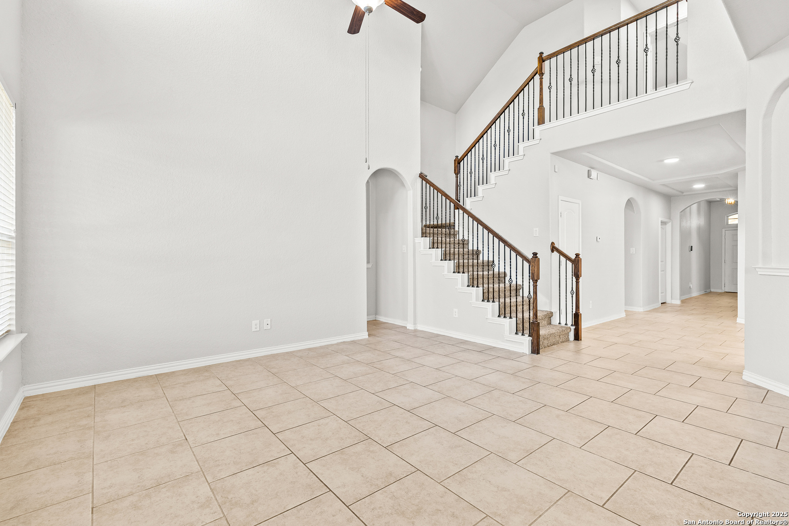 14118 Saratoga Pass