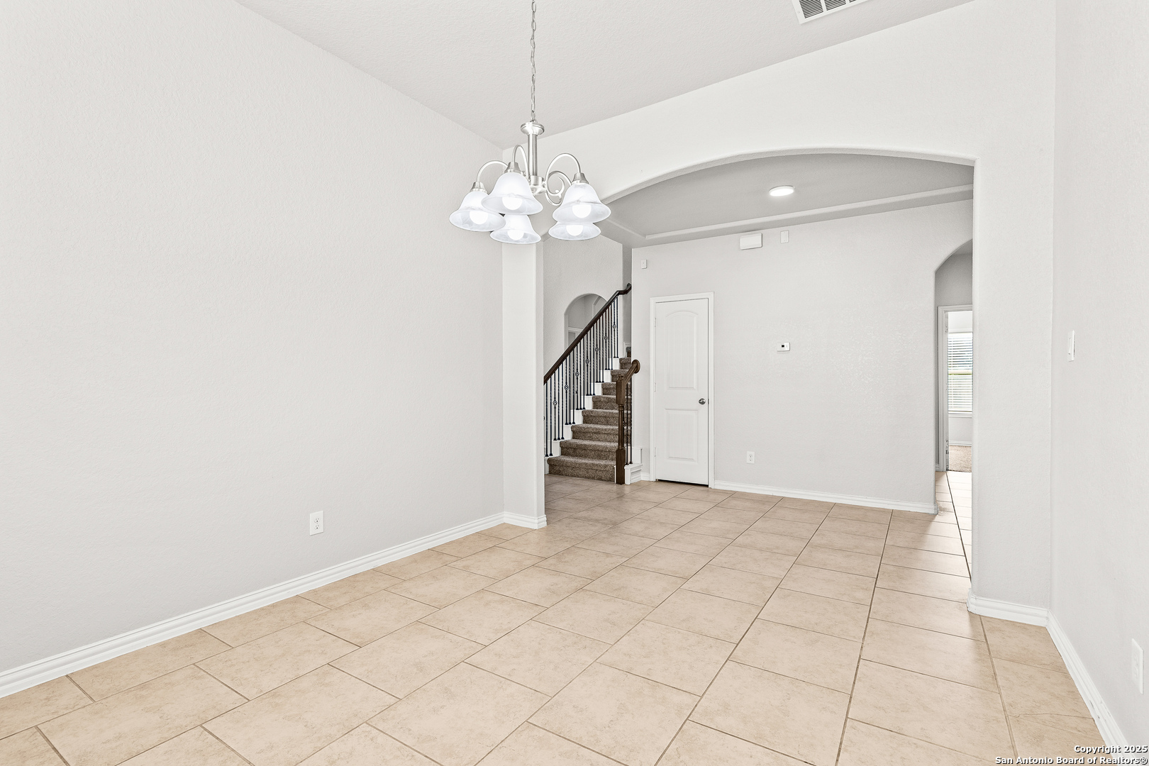 14118 Saratoga Pass