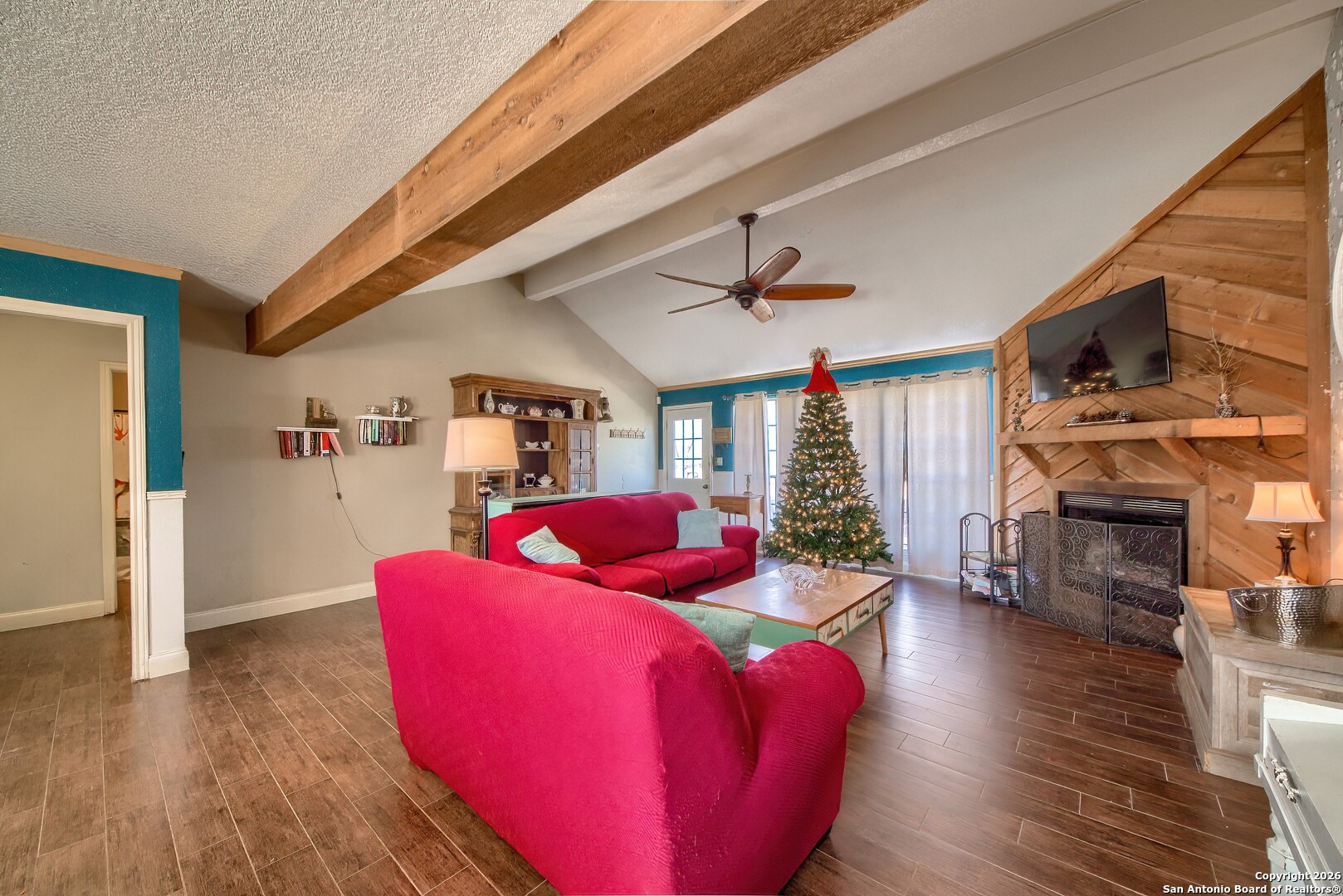 200 Meadowview