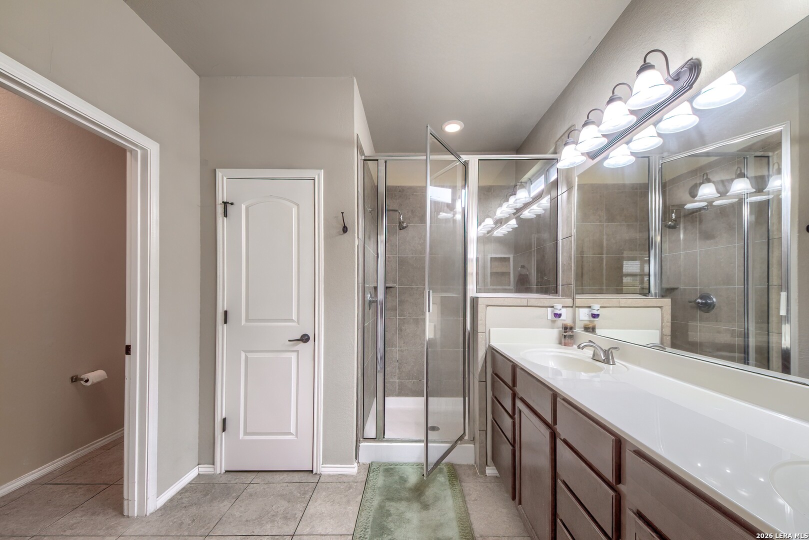 10727 Bushbuck Field