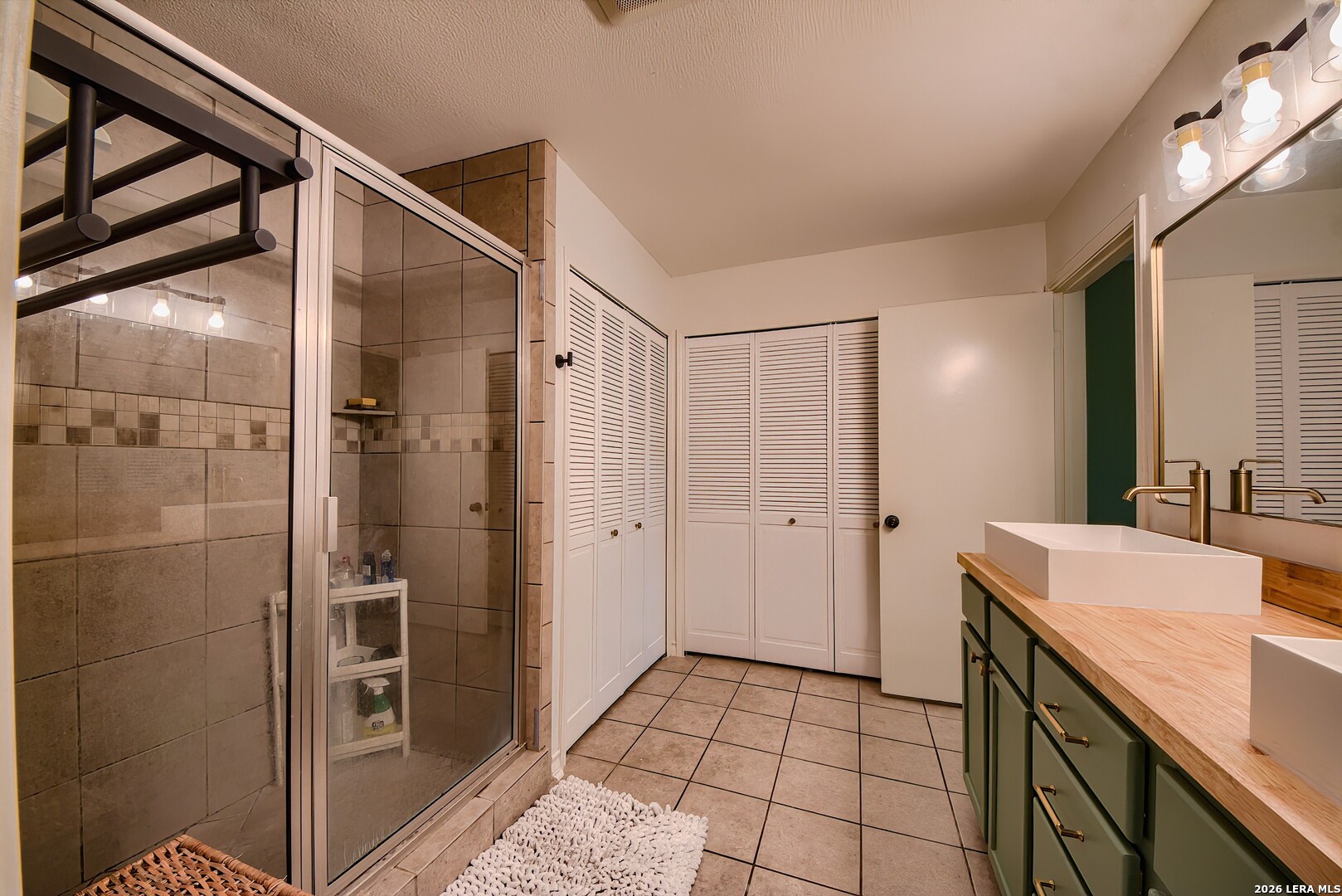 8222 Dawnwood