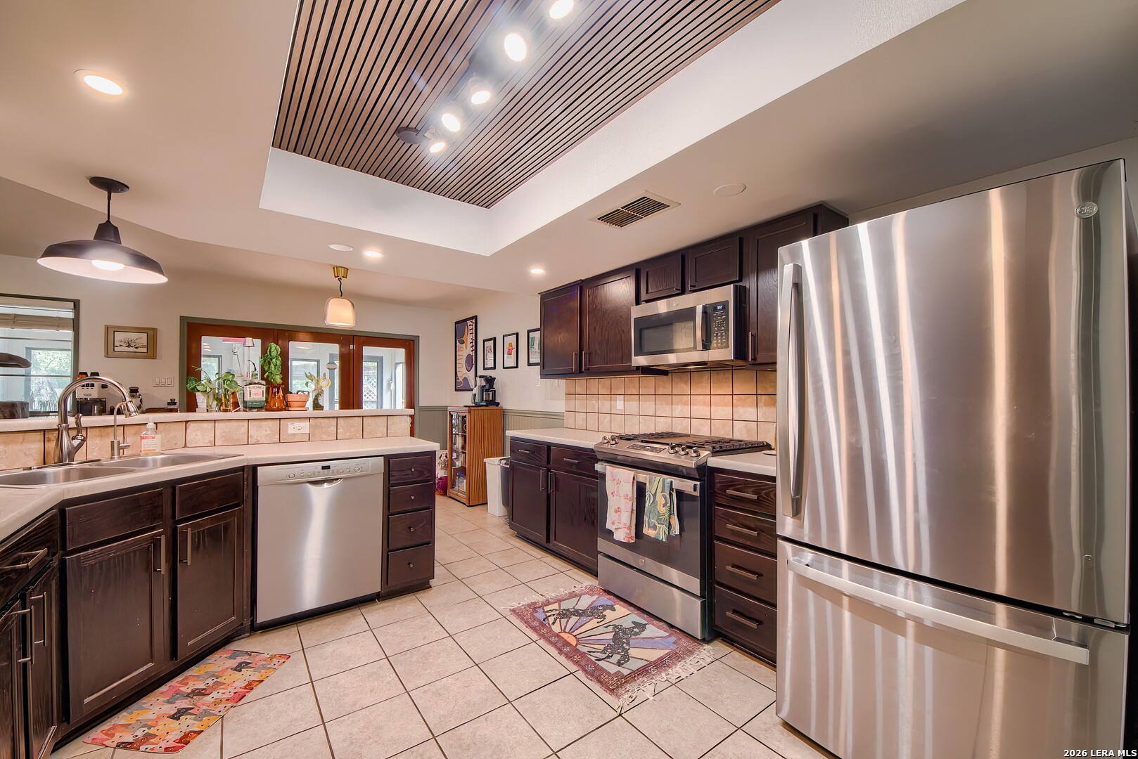 8222 Dawnwood