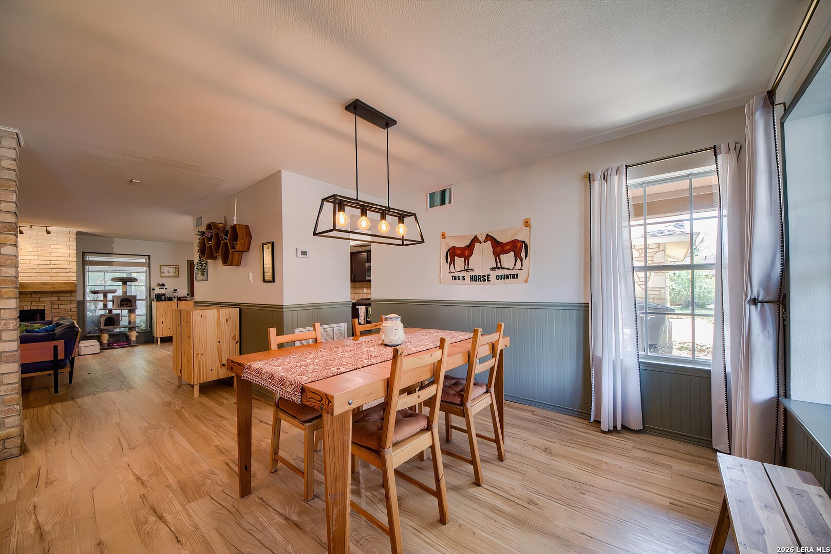 8222 Dawnwood