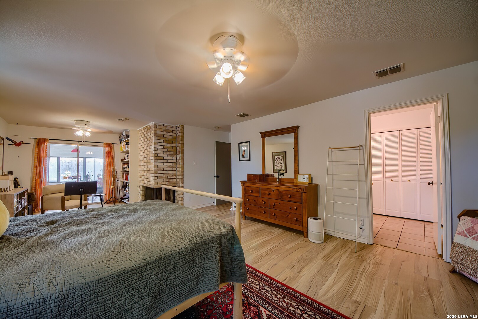 8222 Dawnwood