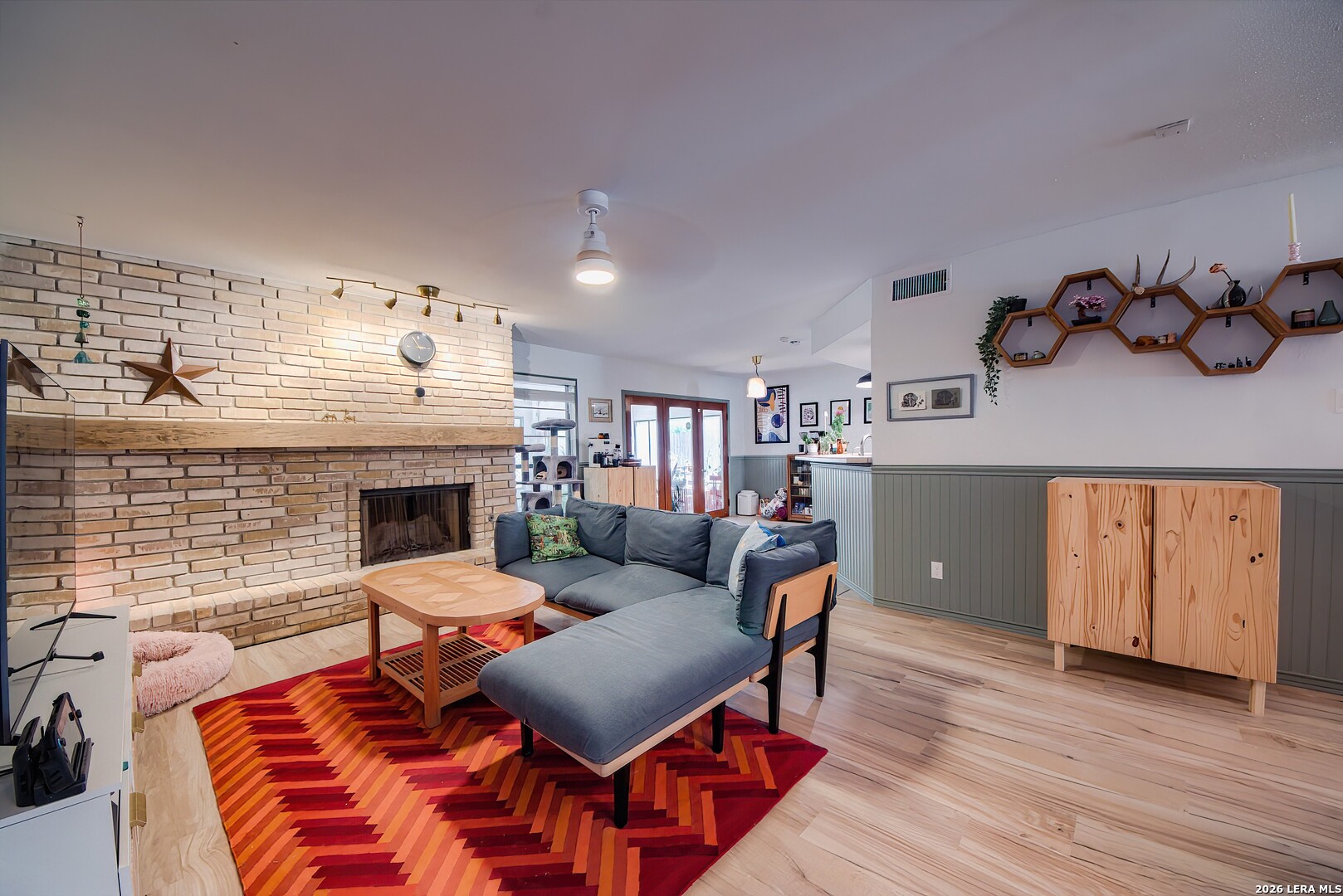 8222 Dawnwood