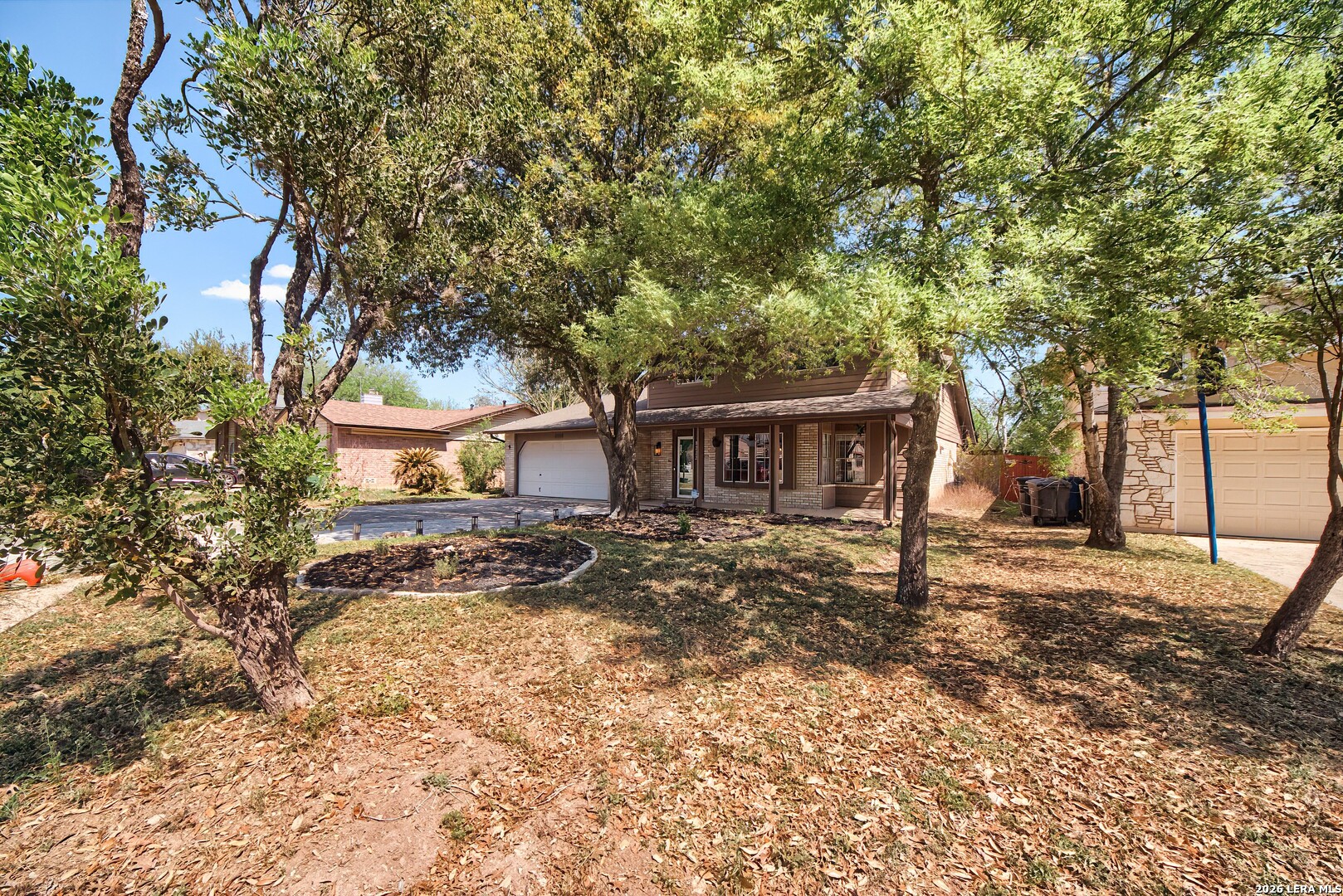 8222 Dawnwood