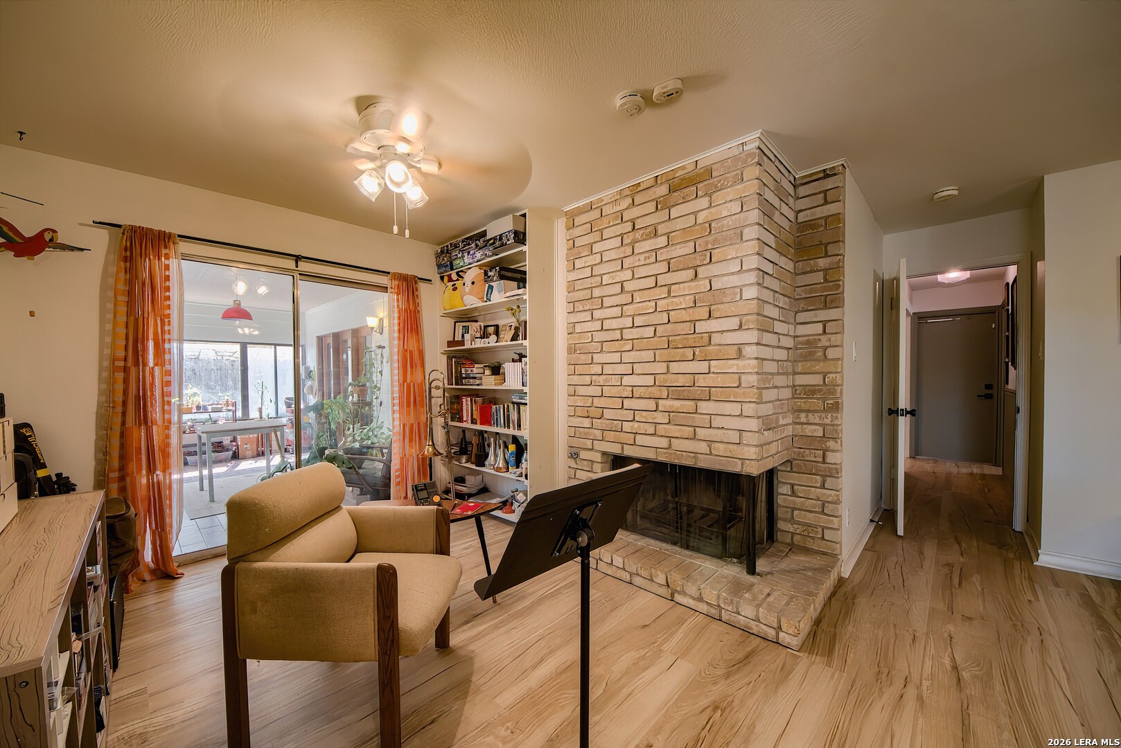 8222 Dawnwood