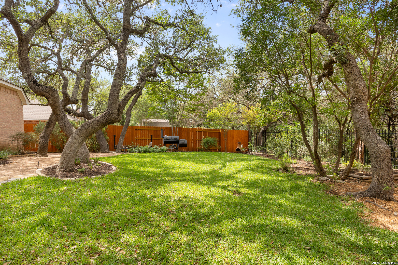 1311 Belclaire