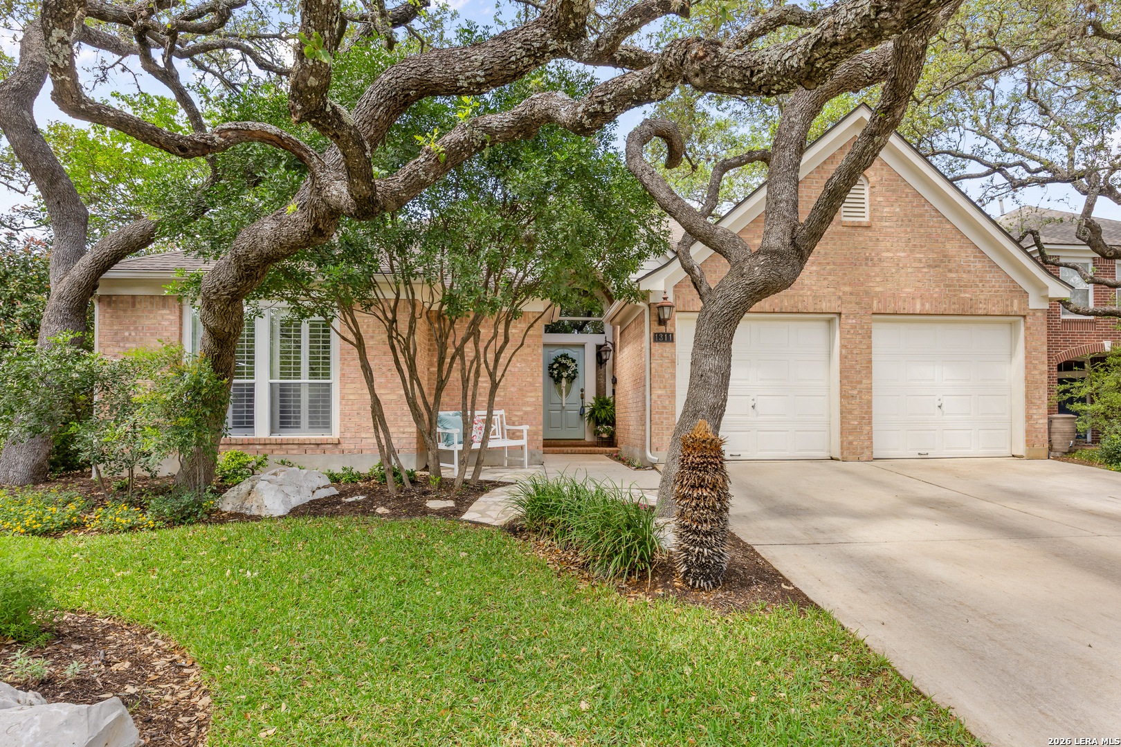 1311 Belclaire