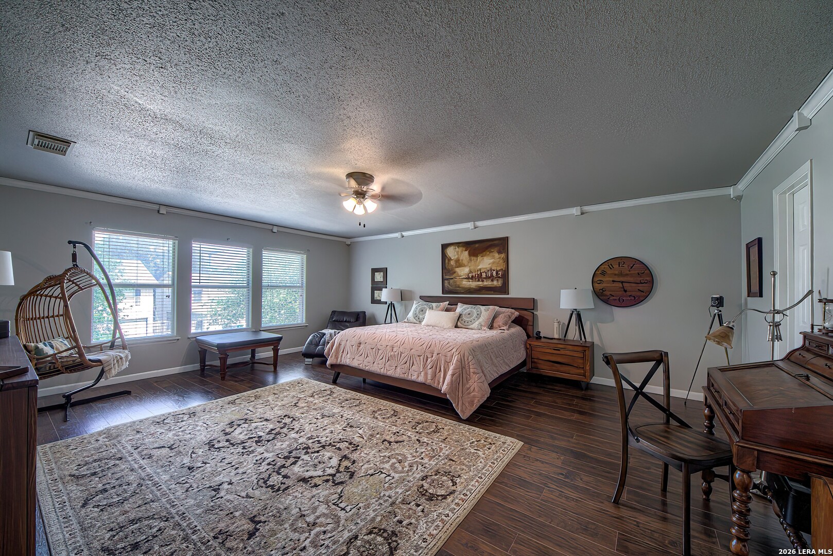 2422 Thrasher Oak