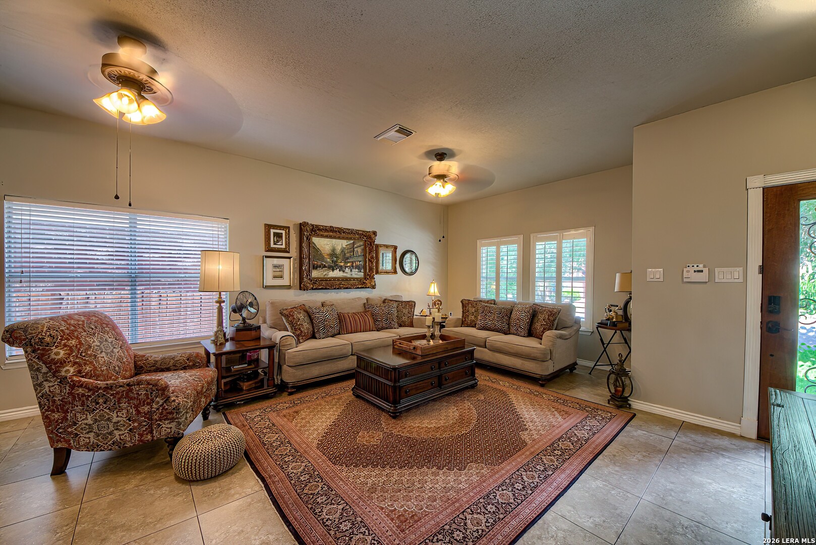 2422 Thrasher Oak