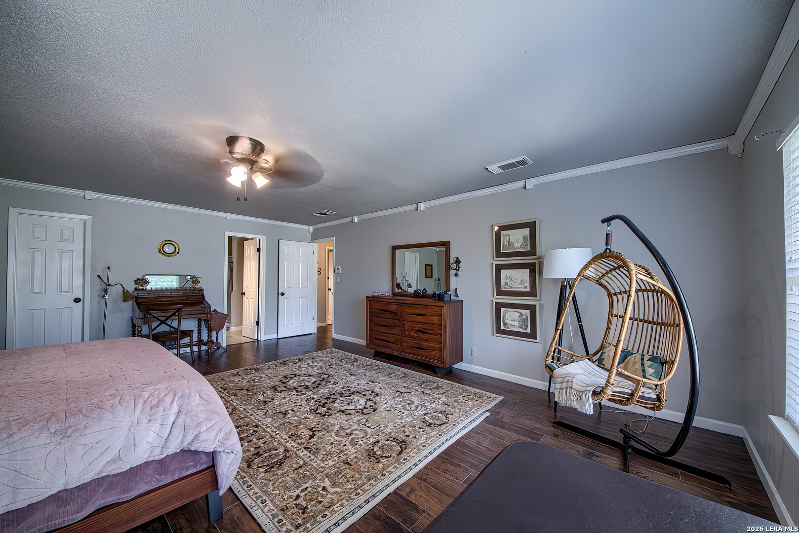 2422 Thrasher Oak