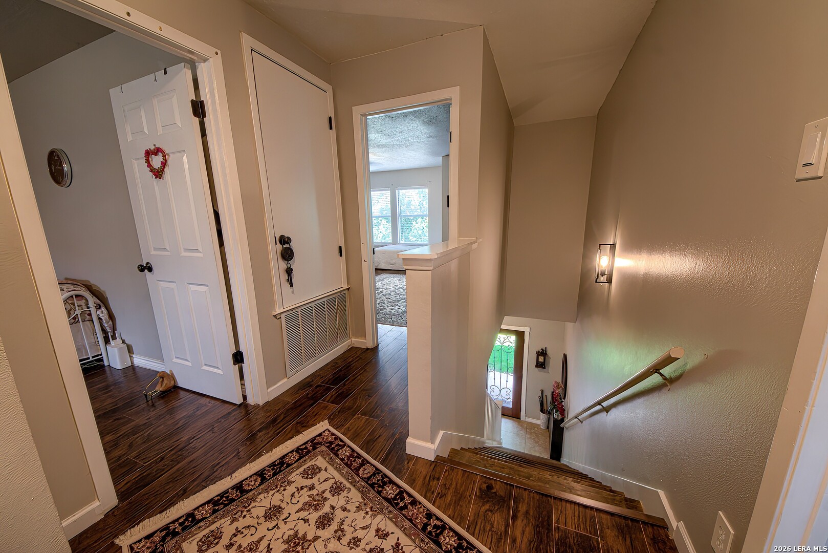 2422 Thrasher Oak