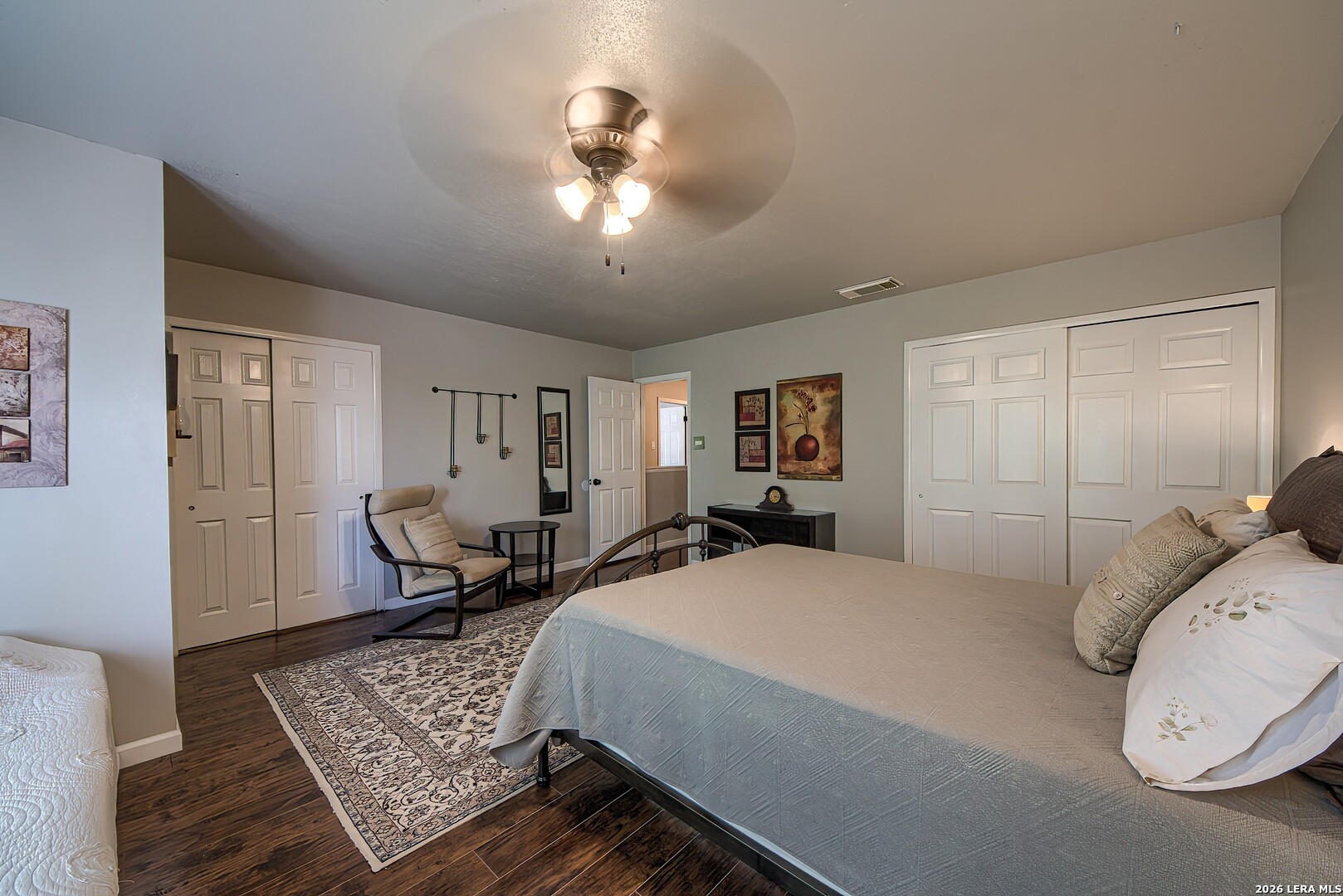 2422 Thrasher Oak