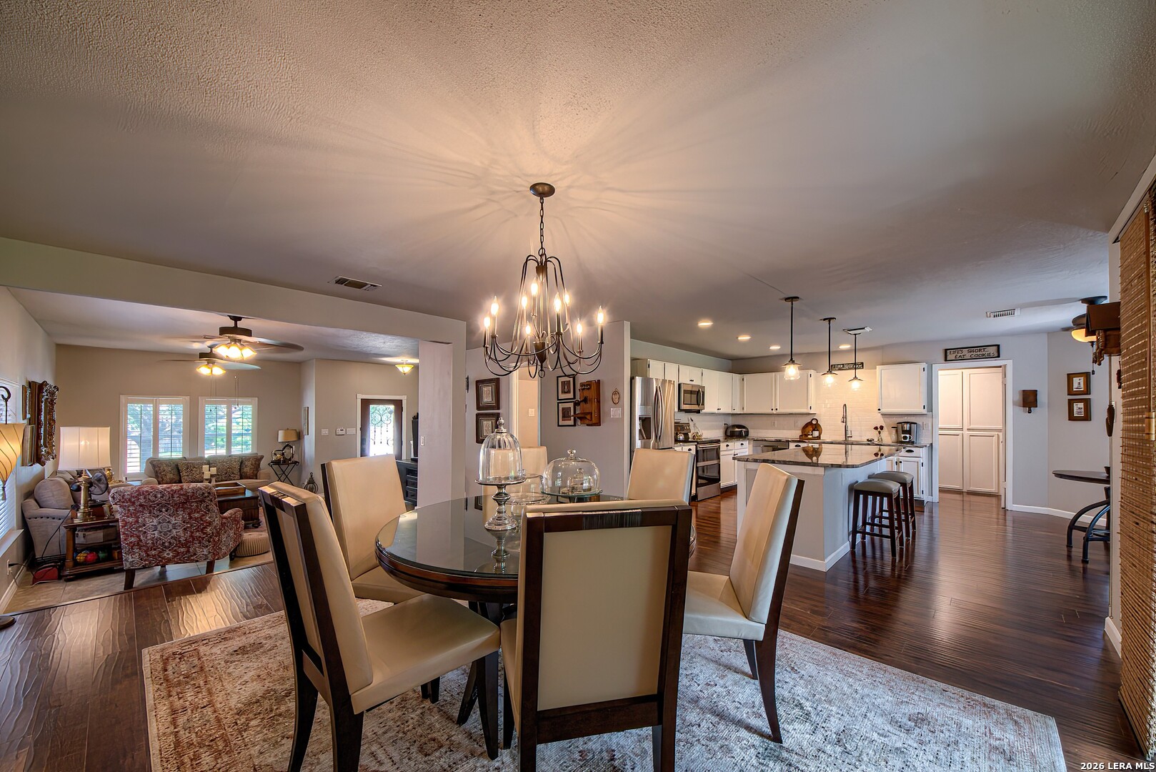 2422 Thrasher Oak