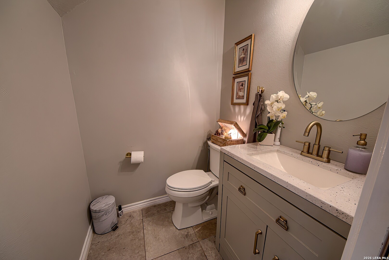 2422 Thrasher Oak