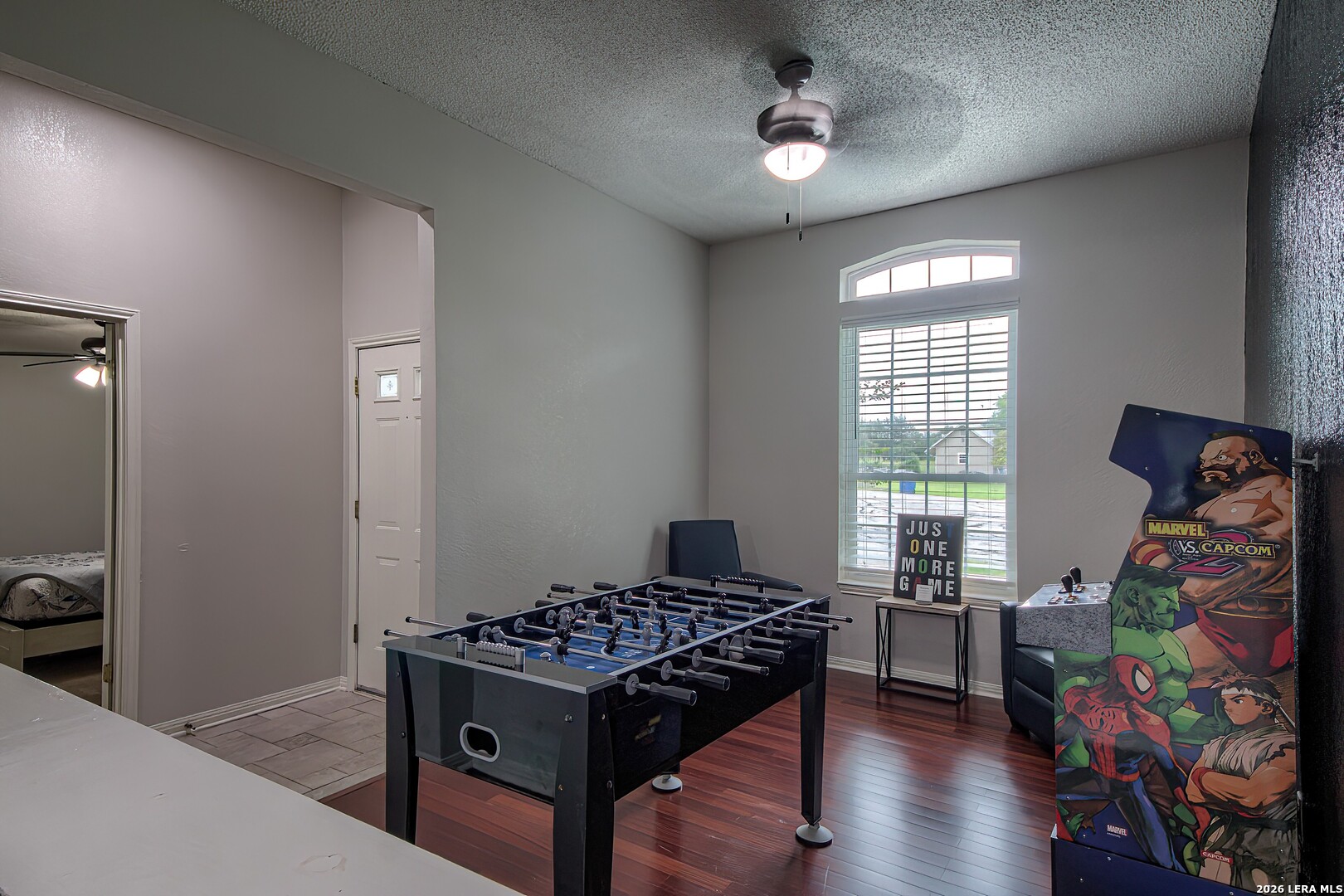 105 SKY COUNTRY DR