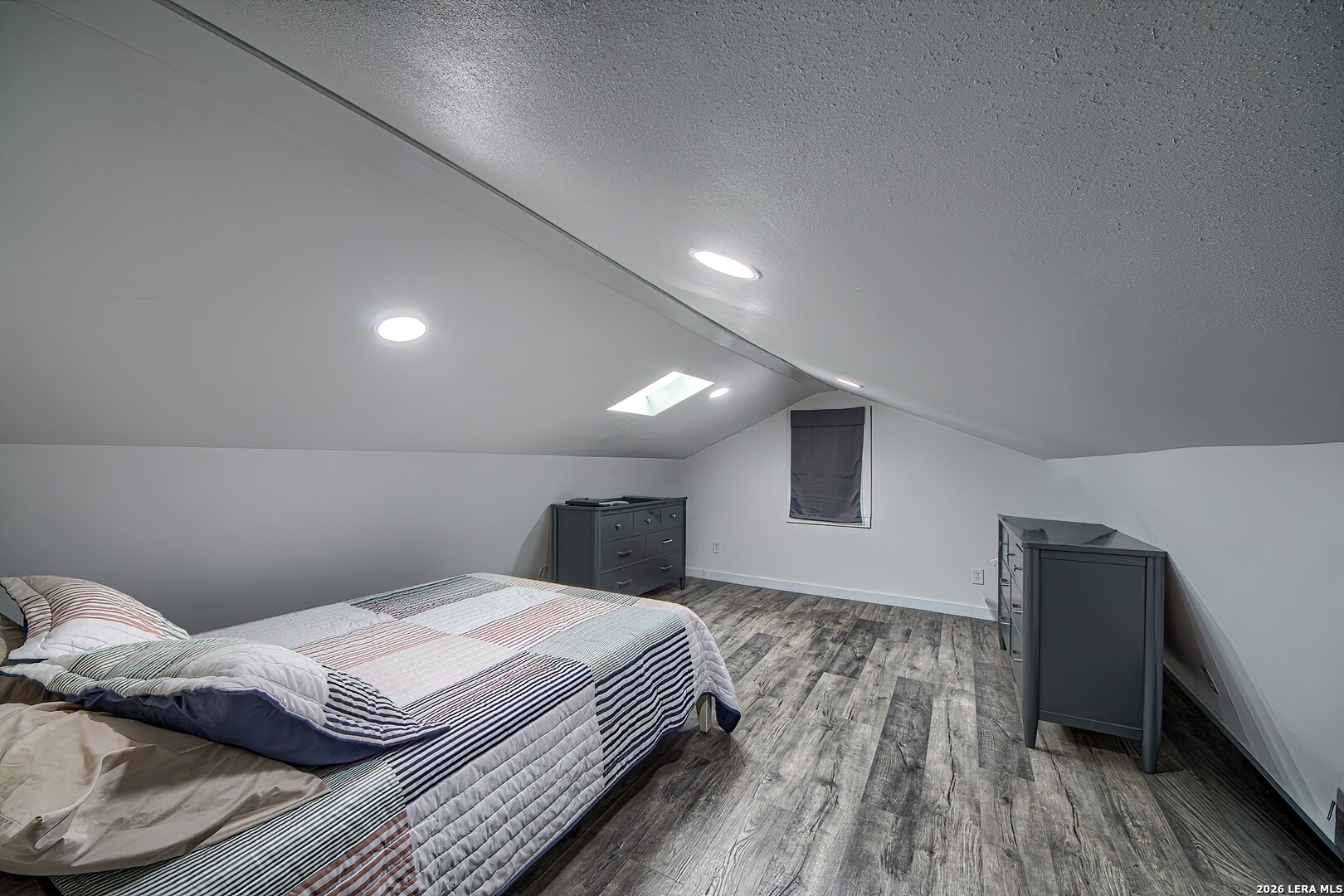 105 SKY COUNTRY DR