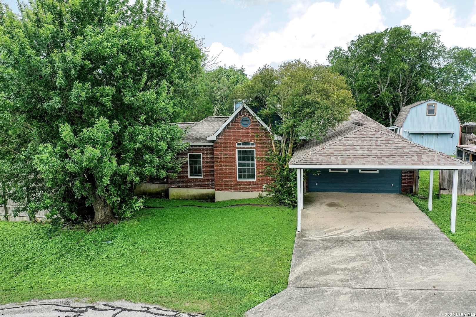 105 SKY COUNTRY DR