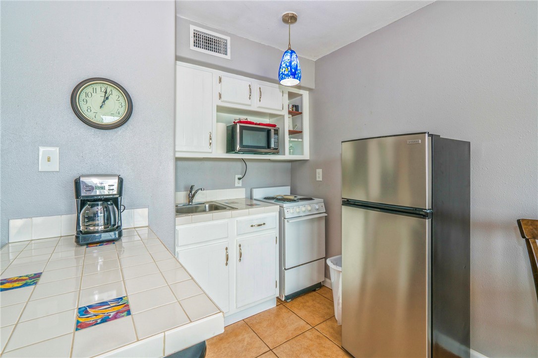 3938 Surfside Blvd 3202