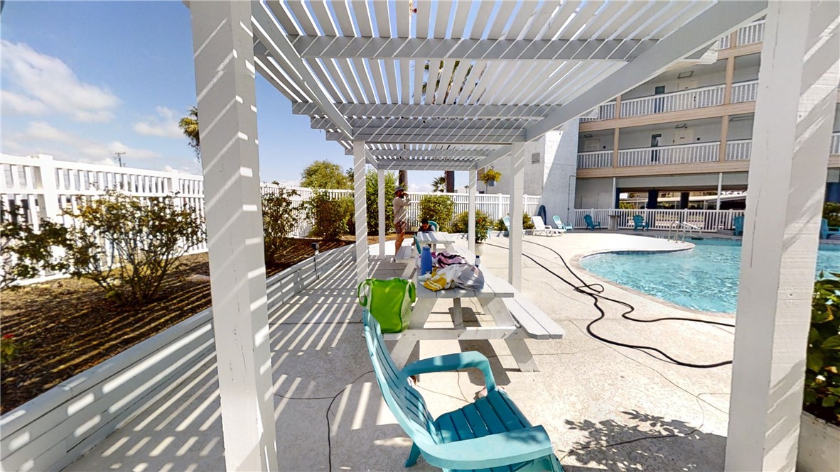 3938 Surfside Blvd 2205