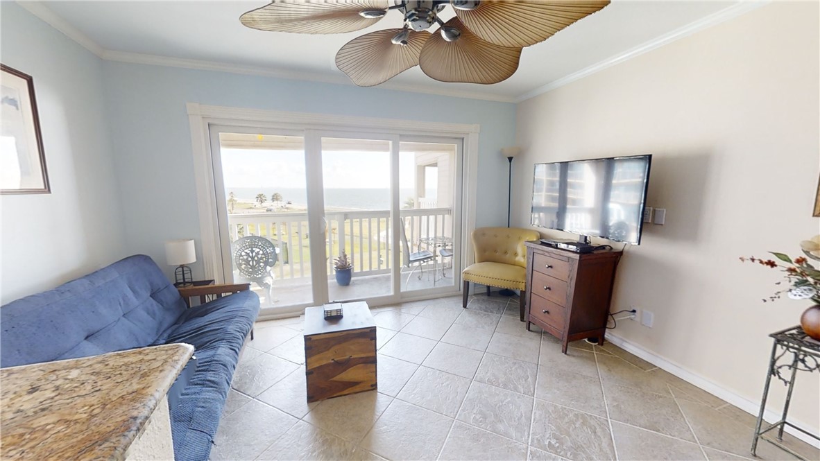 3938 Surfside Blvd 3209