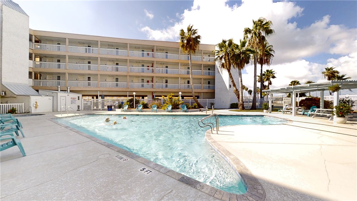 3938 Surfside Blvd 3209