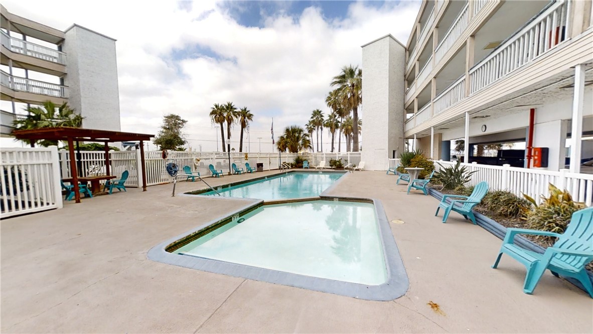 3938 Surfside Blvd 1124