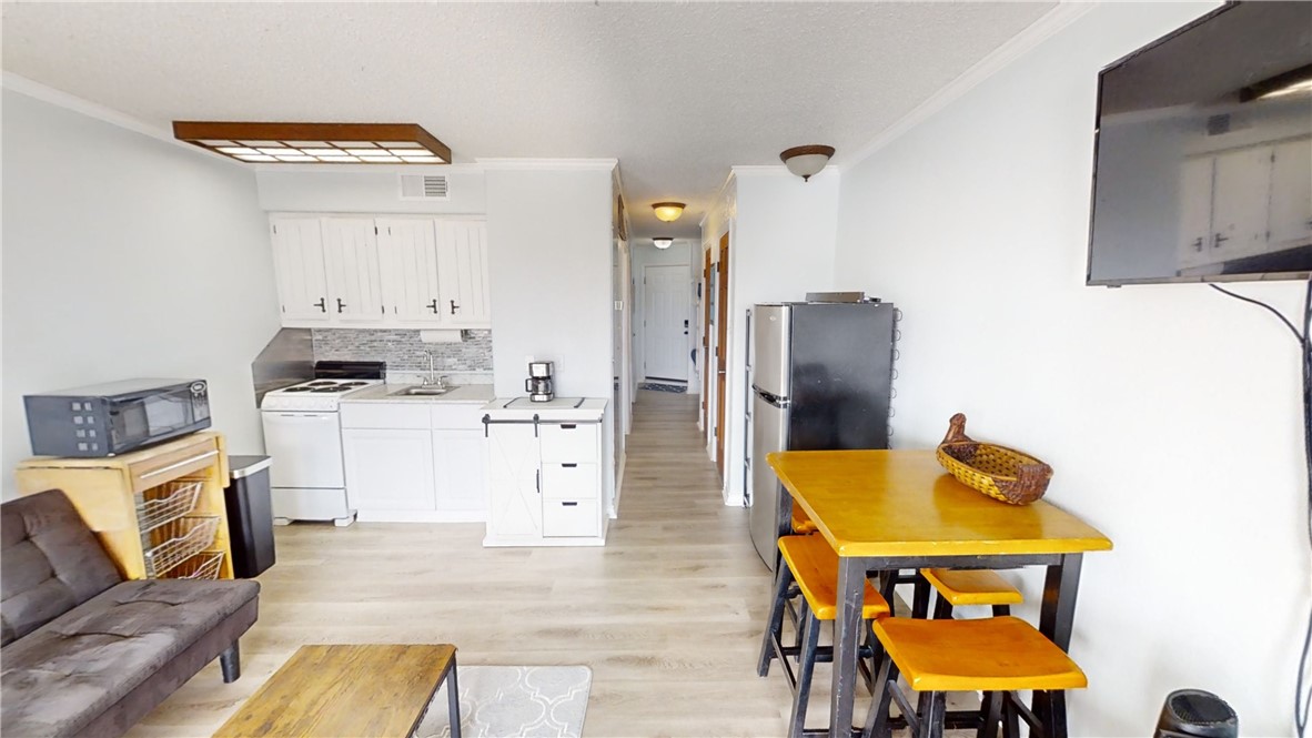 3938 Surfside Blvd 1124