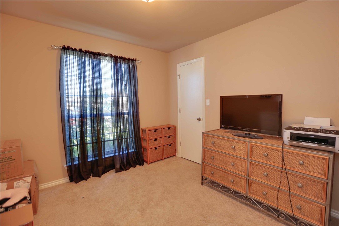 2317 Tropical Wind Dr